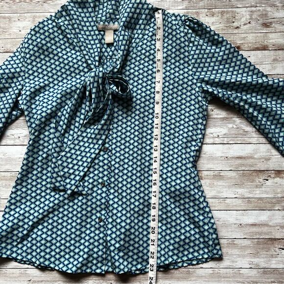 Banana Republic Factory Geometric Print Button Down Tie Neck Blouse Size Small - Picture 6 of 6